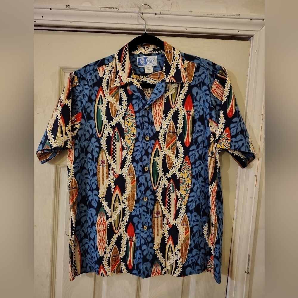 Styled by RJC Ltd Vintage 1980s Hawaiian Shirt
